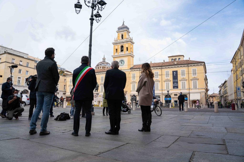 18 Marzo 2021. Un minuti di silenzio per la prima giornata nazionale in memoria delle vittime del Covid