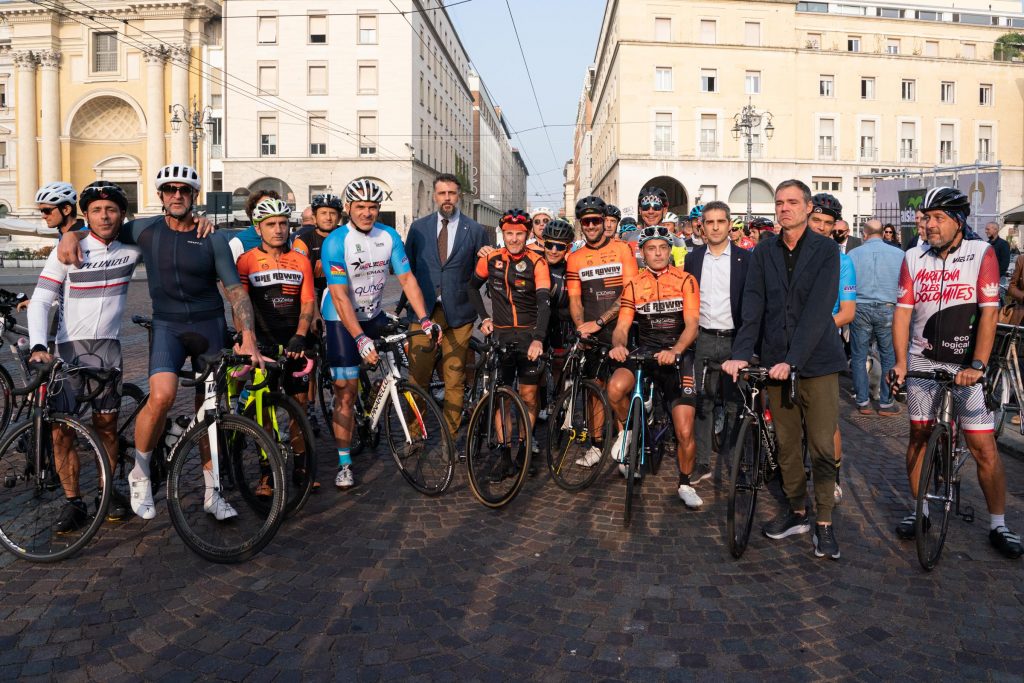 Partita la Parma – Assisi in bicicletta sulla “Via di Francesco”. La raccolta fondi per le famiglie colpite dalla SLA