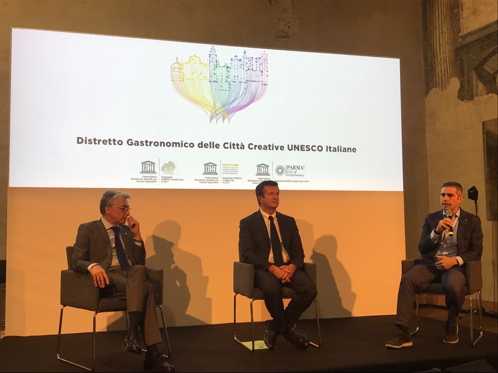 Alba, Bergamo e Parma nel mondo insieme come un unico allargato distretto enogastronomico
