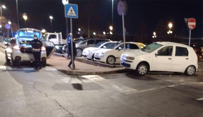 Ubriaco alla guida, auto sequestrata e patente ritirata