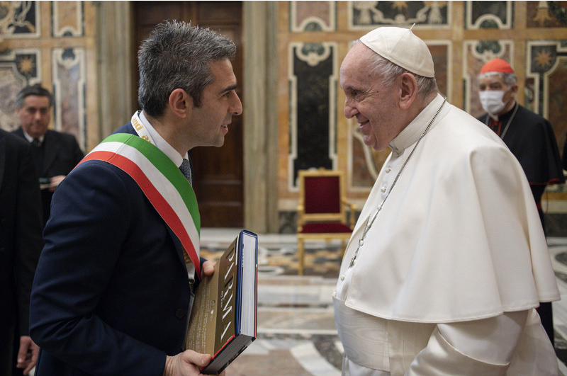 Il Sindaco Pizzarotti all’udienza del Santo Padre in Vaticano