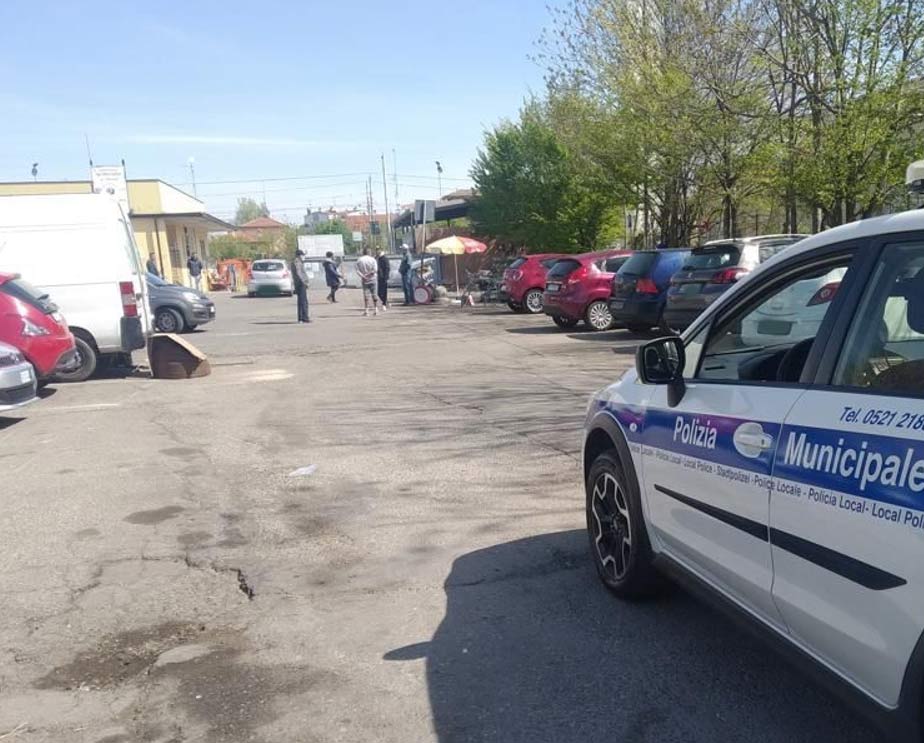 Centro di Raccolta di via Lazio, sanzionate sei persone per abbandono e cernita di rifiuti