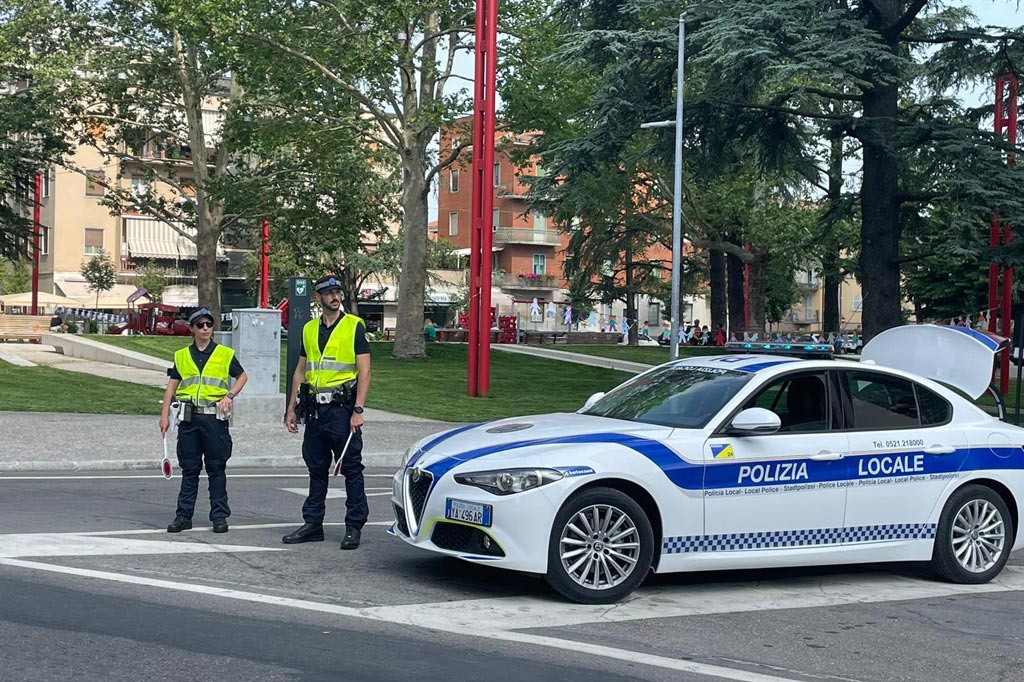 Due giovani fermati e sanzionati per smaltimento illecito di rifiuti
