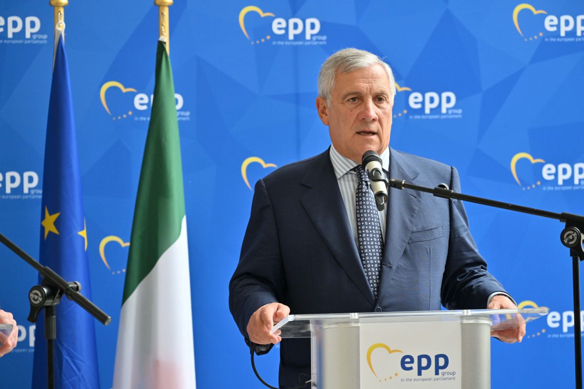 Tajani “Combattimenti in corso, gli italiani lascino il Libano” Tajani “Combattimenti in corso, gli italiani lascino il Libano”