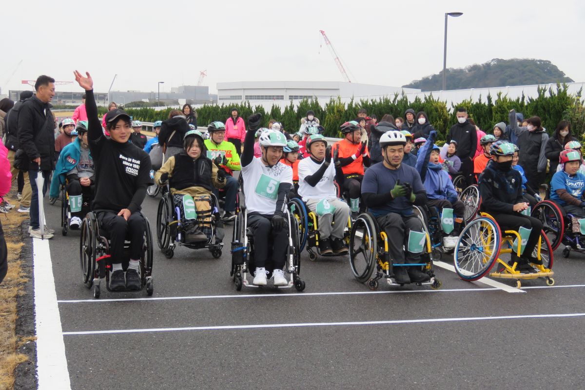 Nissan ospita gara annuale su sedia a rotelle per promuovere inclusione