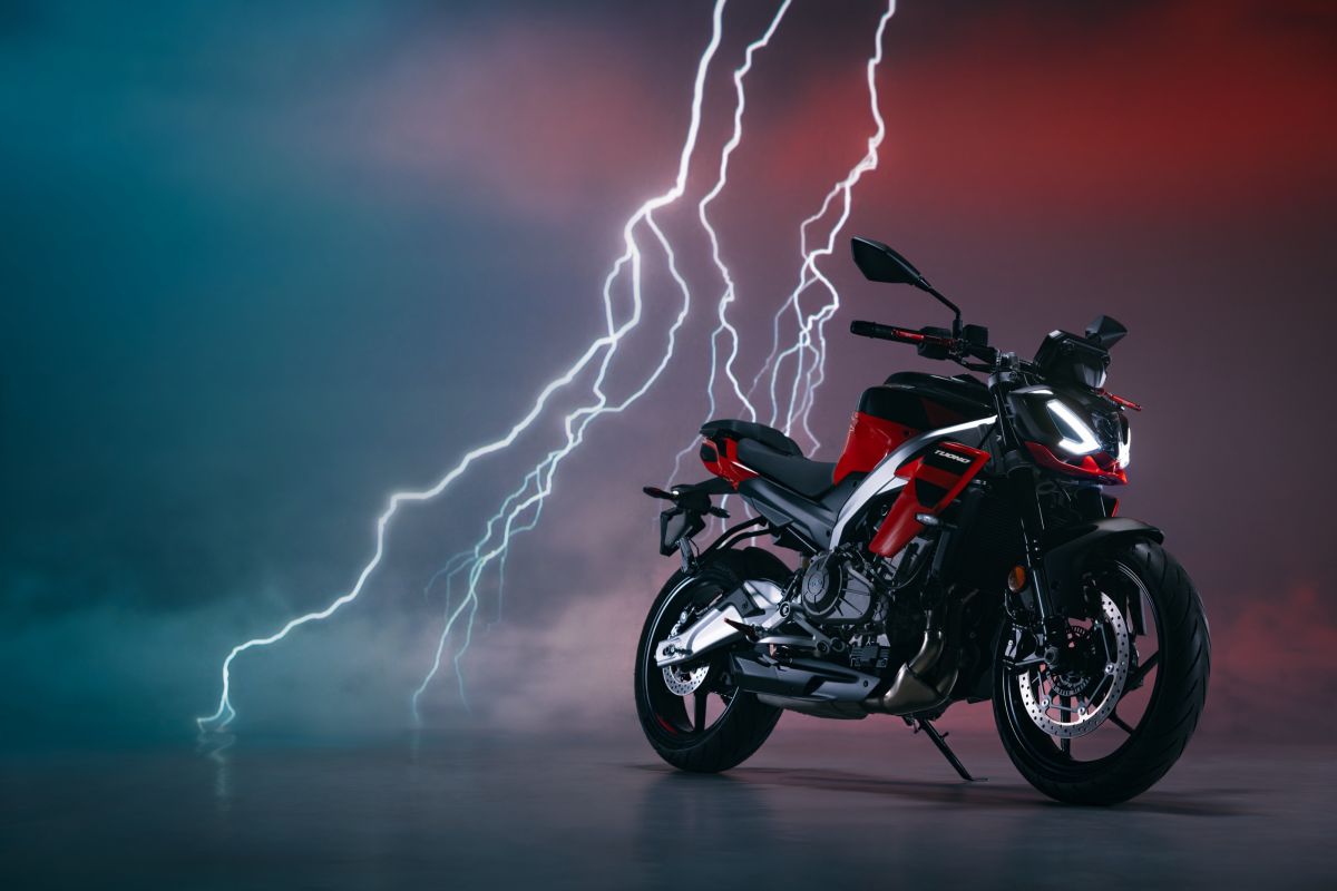 Aprilia e Moto Guzzi protagoniste al Motor Bike Expo di Verona Aprilia e Moto Guzzi protagoniste al Motor Bike Expo di Verona