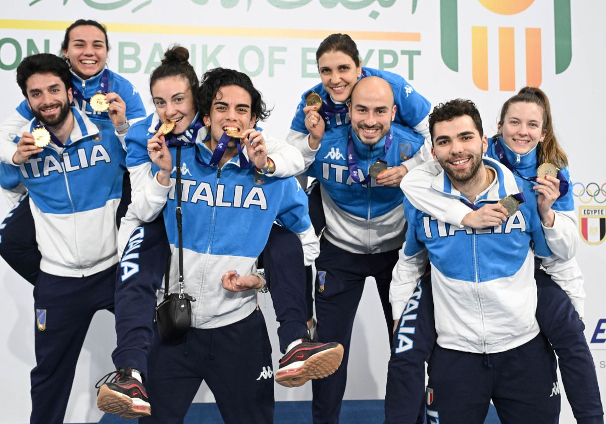 Doppio oro per i team azzurri di fioretto in Egitto Doppio oro per i team azzurri di fioretto in Egitto