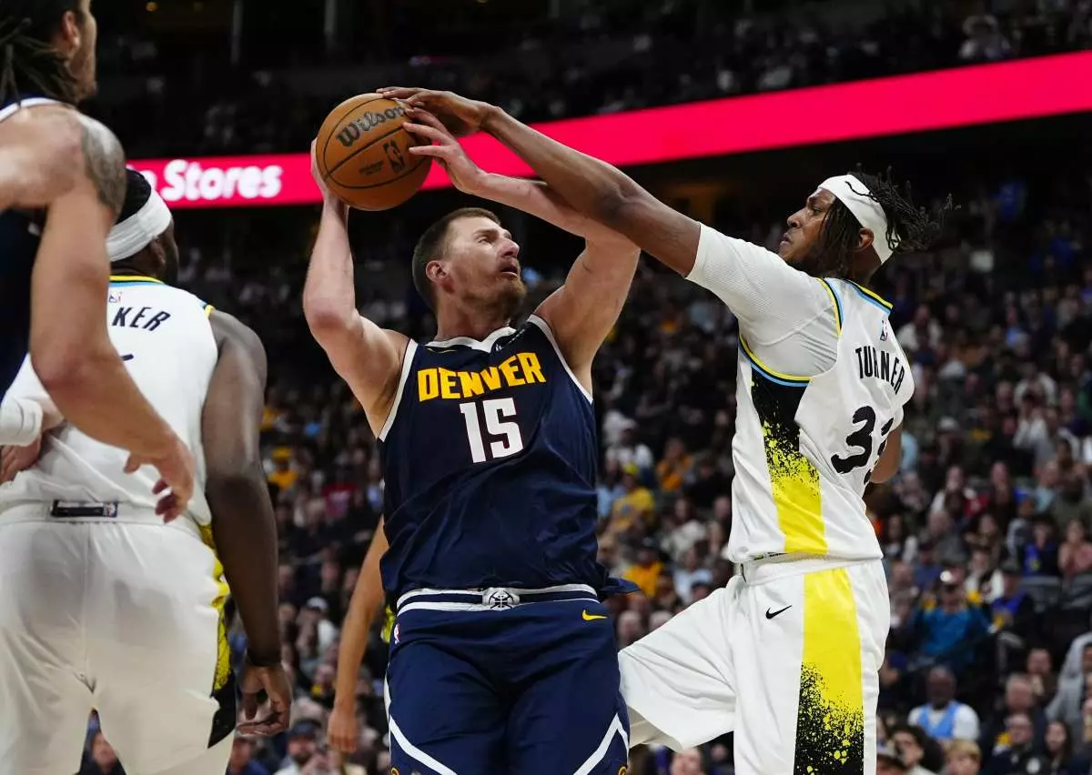 Curry sbatte sul muro di Houston, Jokic fenomeno ma Denver va ko