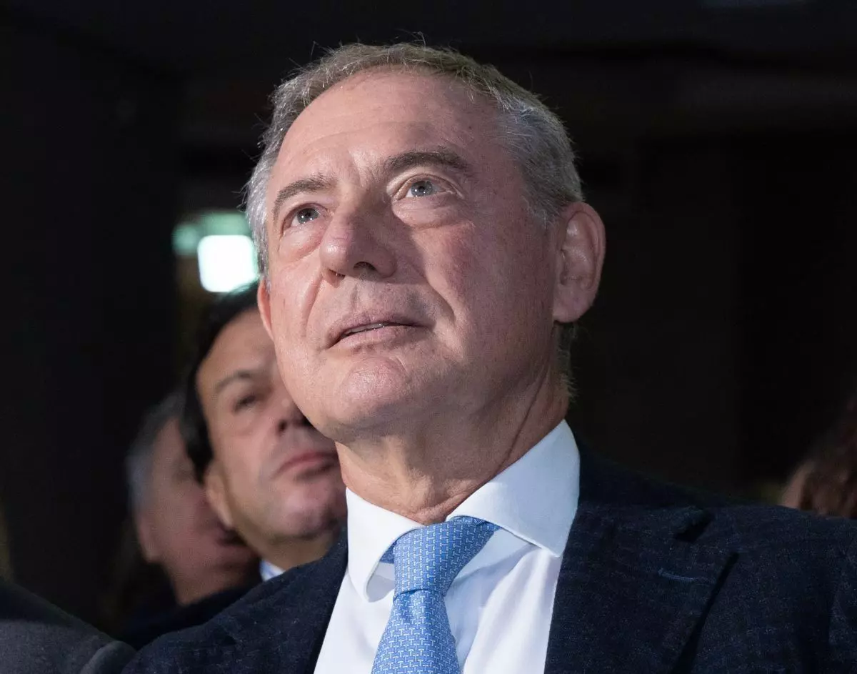 Urso “Governo Meloni ha aperto strada del dialogo e confronto Ue-Usa”