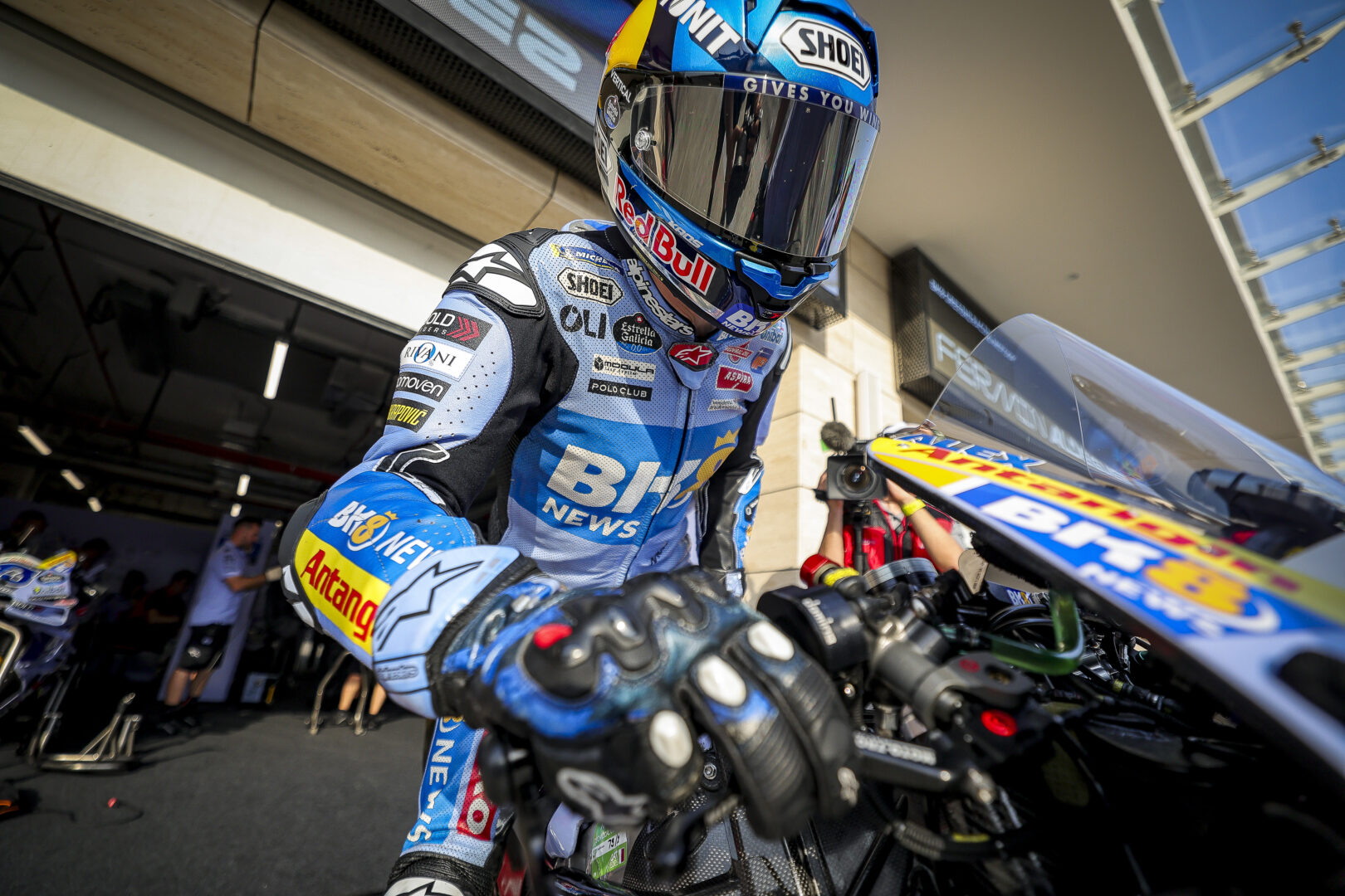 Alex Marquez vola nel venerdì di Jerez, Bagnaia insegue Alex Marquez vola nel venerdì di Jerez, Bagnaia insegue