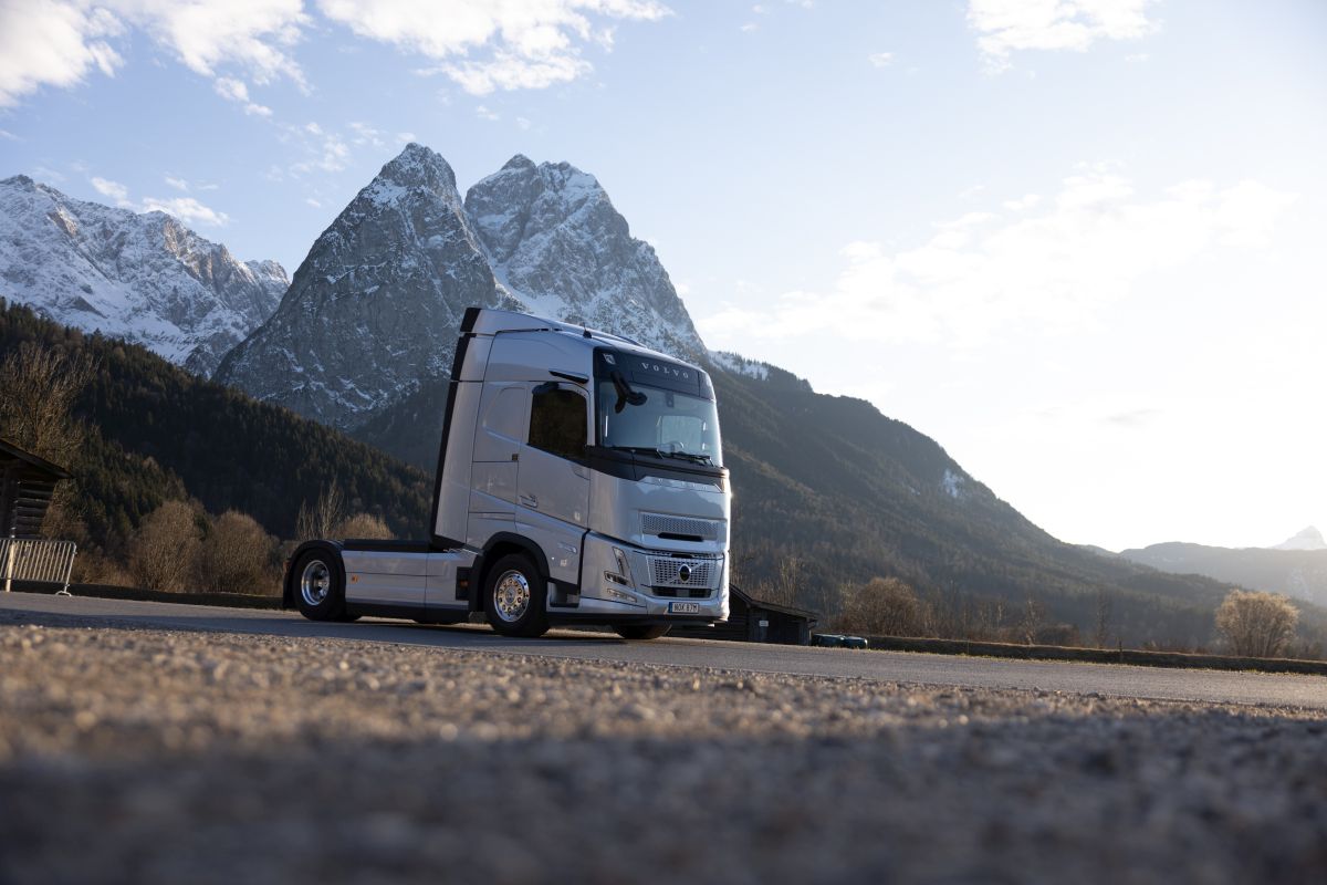Volvo Trucks per l’aerodinamica si ispira all’industria aerospaziale Volvo Trucks per l’aerodinamica si ispira all’industria aerospaziale