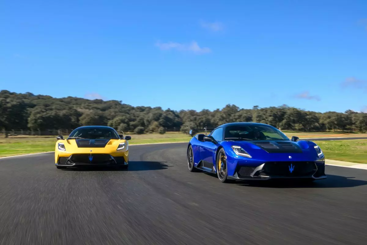 Maserati a FuoriConcorso con GT2 Stradale e MCXtrema Maserati a FuoriConcorso con GT2 Stradale e MCXtrema