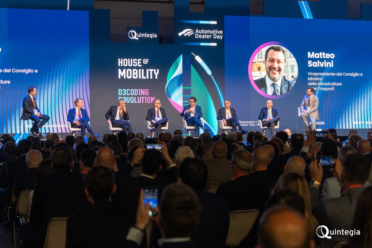 Automotive, Salvini “Sul superbollo soluzione in diversi step” Automotive, Salvini “Sul superbollo soluzione in diversi step”