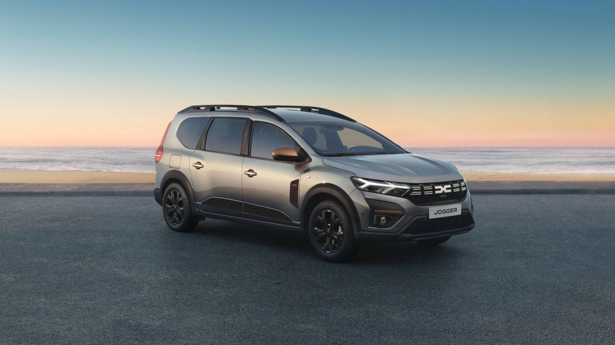 Dacia Jogger, oltre 1.000 km con un pieno e fino a 7 posti Dacia Jogger, oltre 1.000 km con un pieno e fino a 7 posti