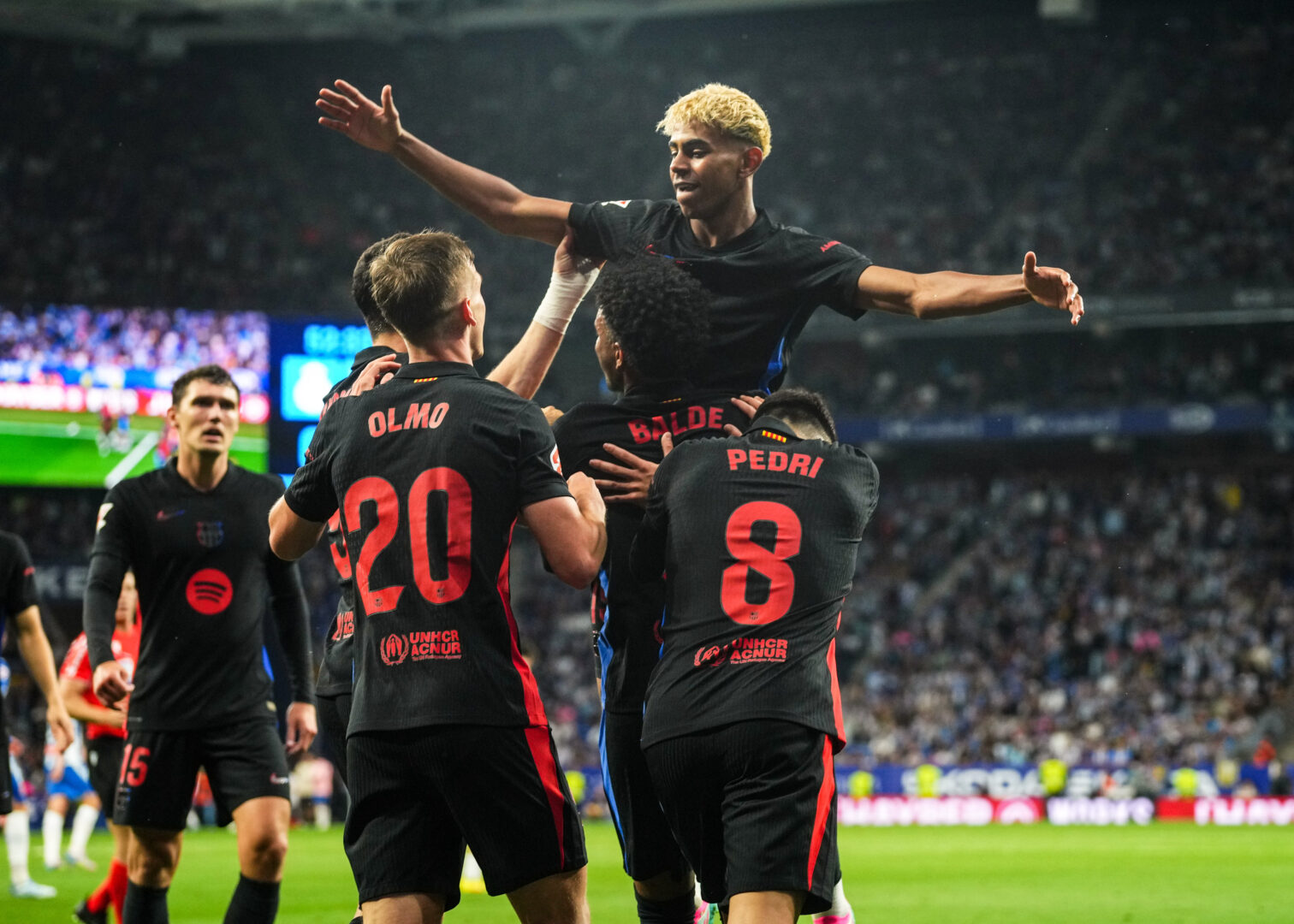 Il Barcellona sul trono di Spagna, il 2-0 all’Espanyol regala la Liga Il Barcellona sul trono di Spagna, il 2-0 all’Espanyol regala la Liga