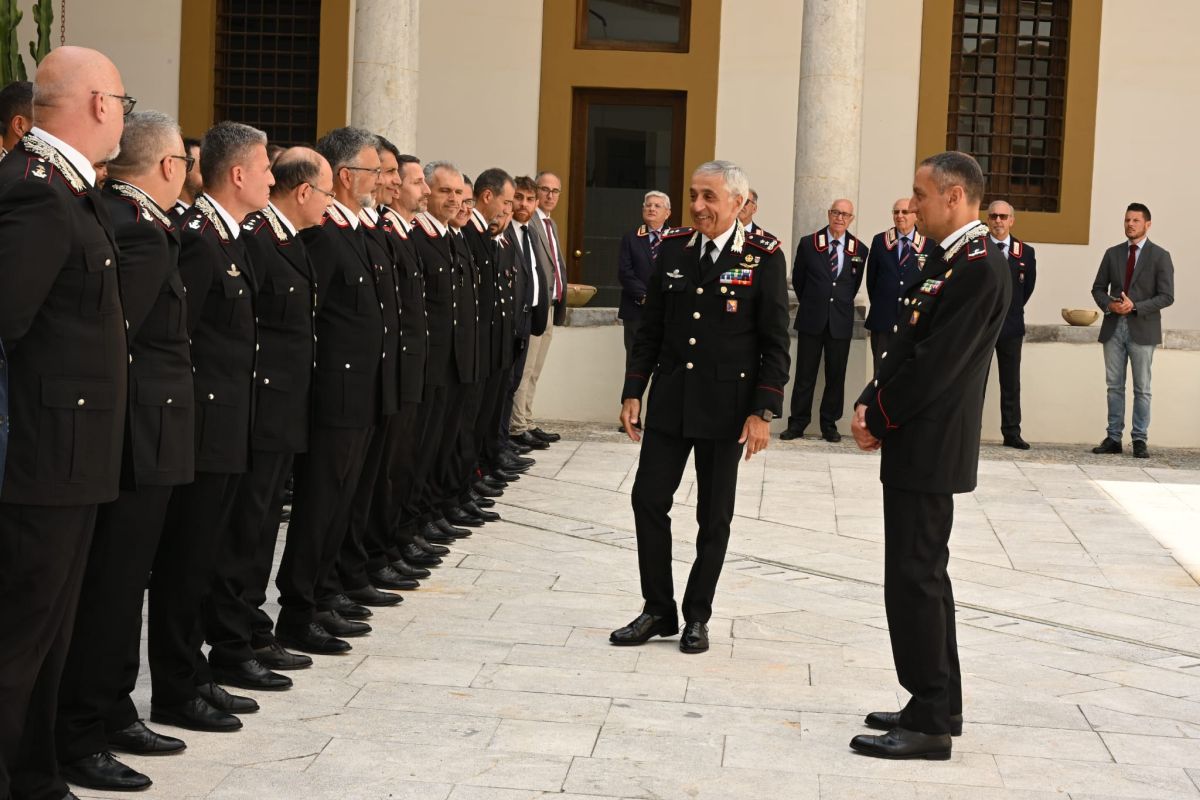 Il generale Spina lascia il Comando della Legione Carabinieri “Sicilia” per il nuovo incarico alla DCSA Il generale Spina lascia il Comando della Legione Carabinieri “Sicilia” per il nuovo incarico alla DCSA