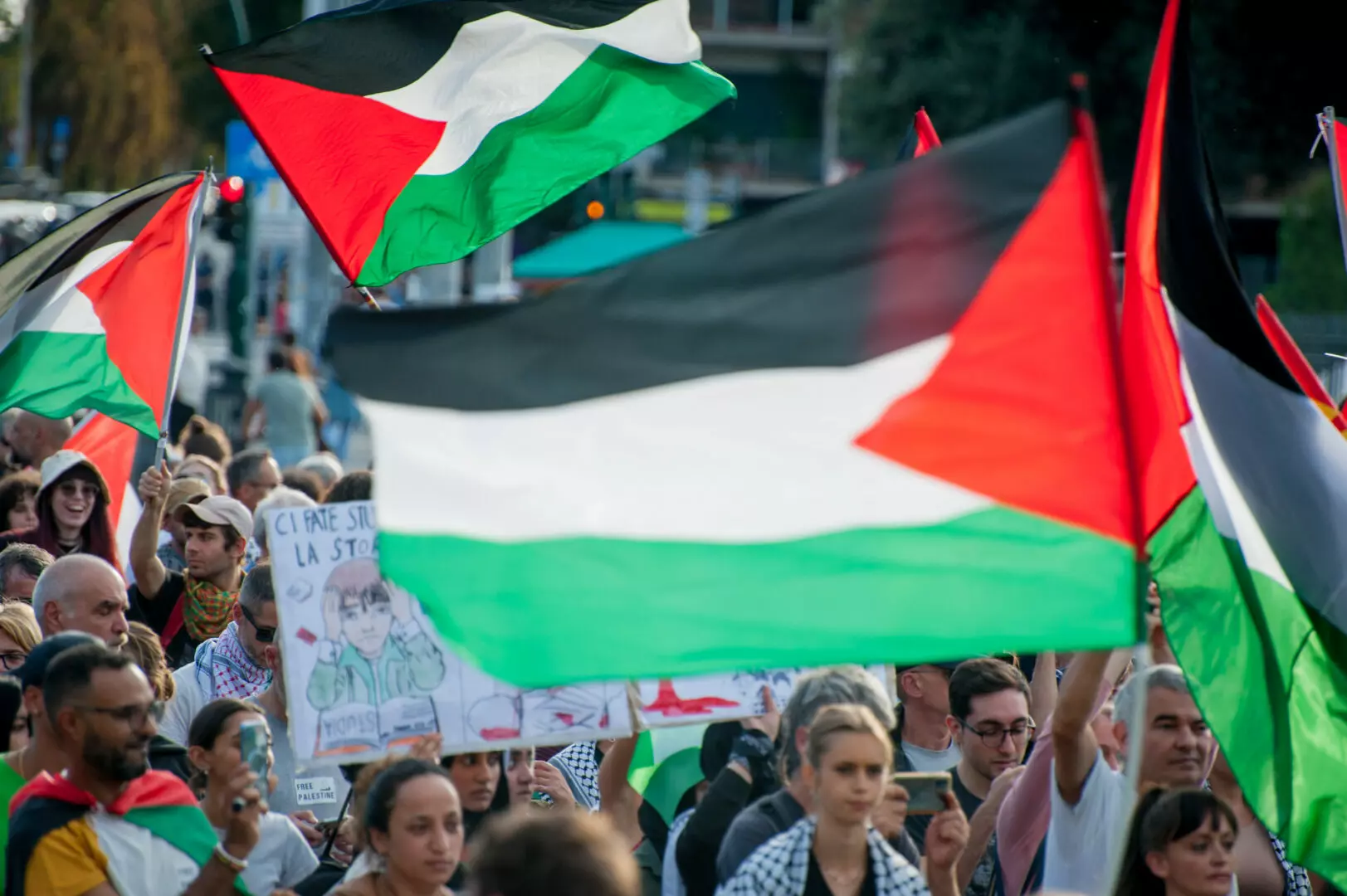 Medio Oriente, per il blogger al-Shareef “stabilità possibile con una convivenza pacifica” Medio Oriente, per il blogger al-Shareef “stabilità possibile con una convivenza pacifica”