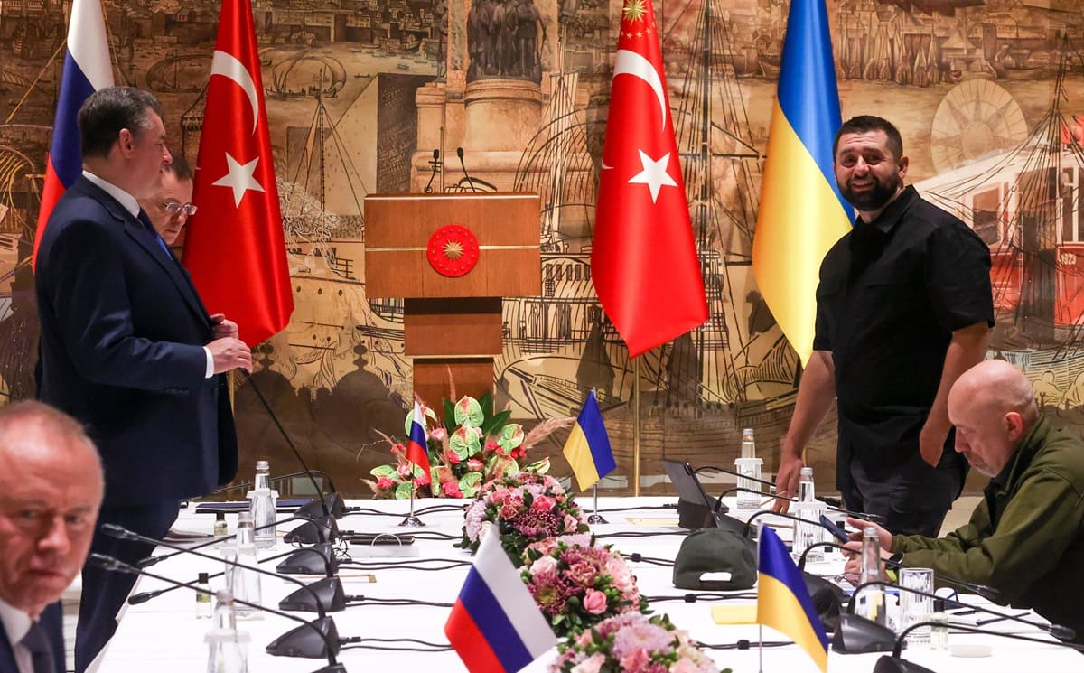 Russia-Ucraina, concluso il secondo round di negoziati a Istanbul. Accordo sullo scambio di prigionieri Russia-Ucraina, concluso il secondo round di negoziati a Istanbul. Accordo sullo scambio di prigionieri