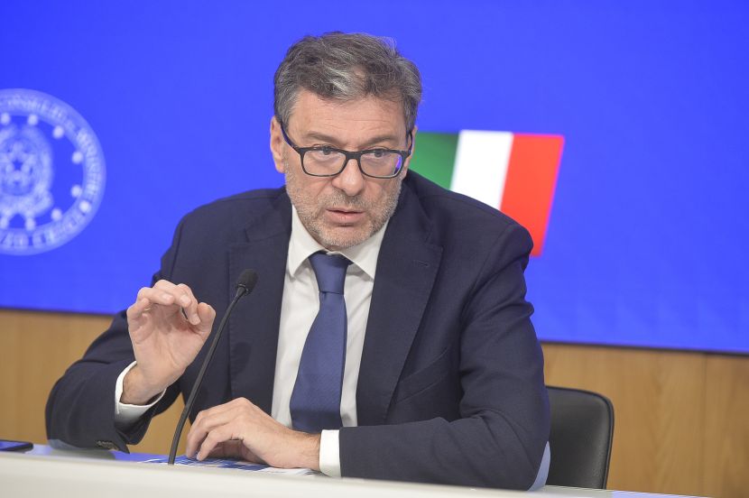 Conti pubblici, Giorgetti “Da Governo impostazione seria e responsabile” Conti pubblici, Giorgetti “Da Governo impostazione seria e responsabile”
