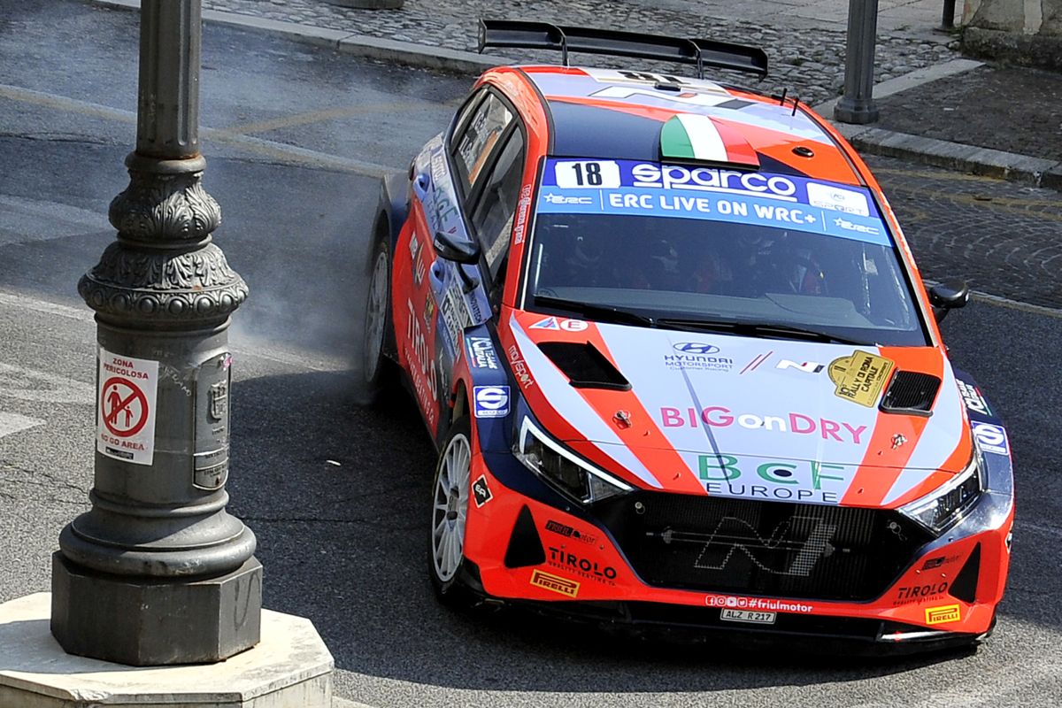 Doppietta Pirelli al Rally di Roma Capitale con Basso e Mabellini Doppietta Pirelli al Rally di Roma Capitale con Basso e Mabellini