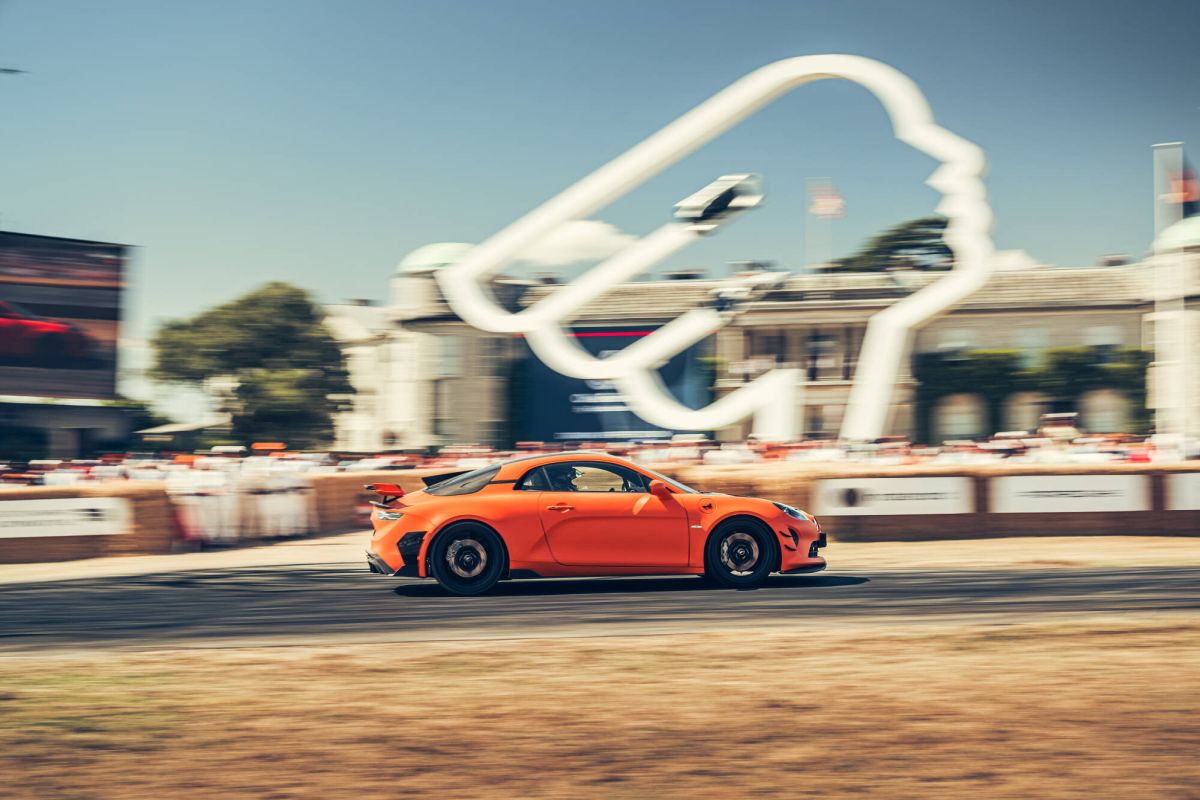 Alpine A110 R Ultime Performance protagonista a Goodwood Alpine A110 R Ultime Performance protagonista a Goodwood