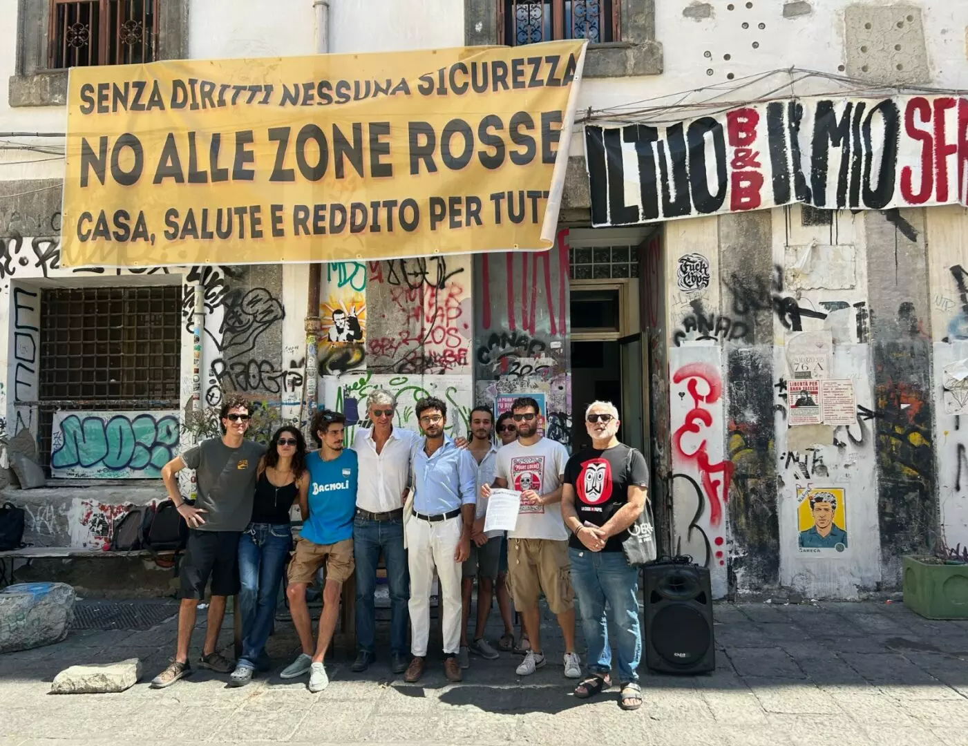 Napoli, il comitato no “zone rosse” in strada “Non temiamo il ricorso al Consiglio di Stato”