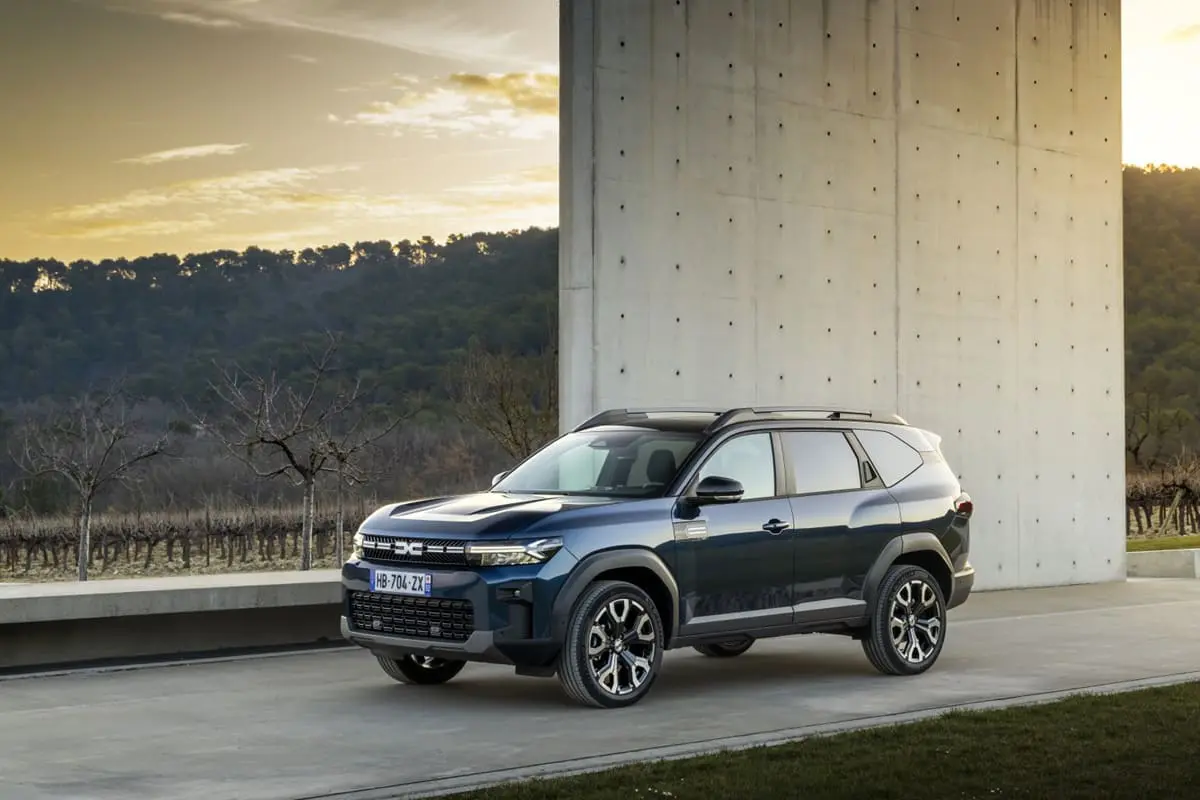 Dacia Bigster privilegia robustezza e abitabilità Dacia Bigster privilegia robustezza e abitabilità