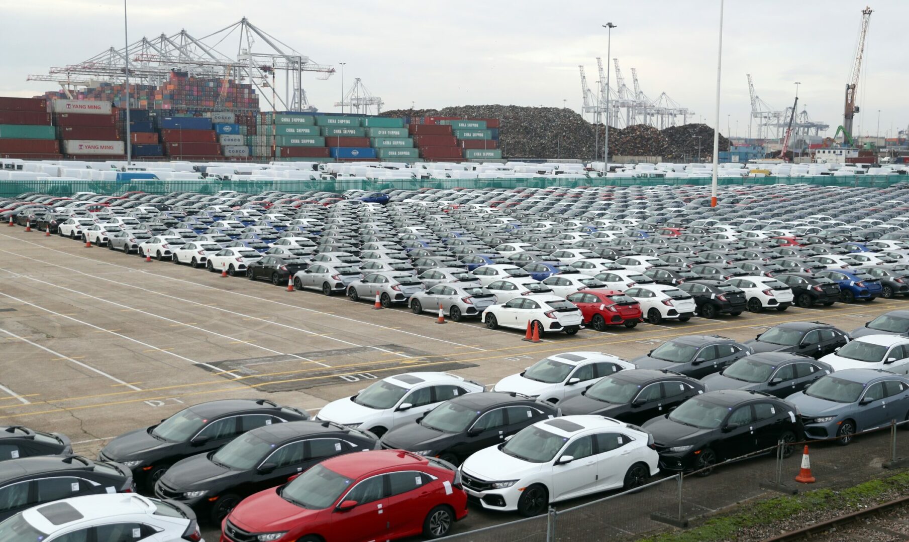 Il mercato auto cala a luglio, decrescita del 5,11% e prospettive negative