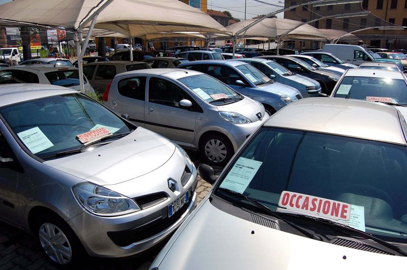 Aci, ad agosto in lieve calo il mercato italiano dei veicoli di seconda mano Aci, ad agosto in lieve calo il mercato italiano dei veicoli di seconda mano