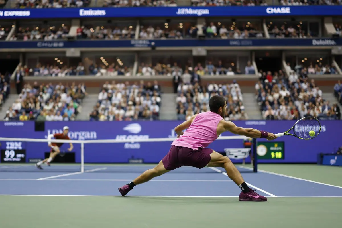 Alcaraz batte Sinner, vince Us Open e vola su vetta Atp Alcaraz batte Sinner, vince Us Open e vola su vetta Atp