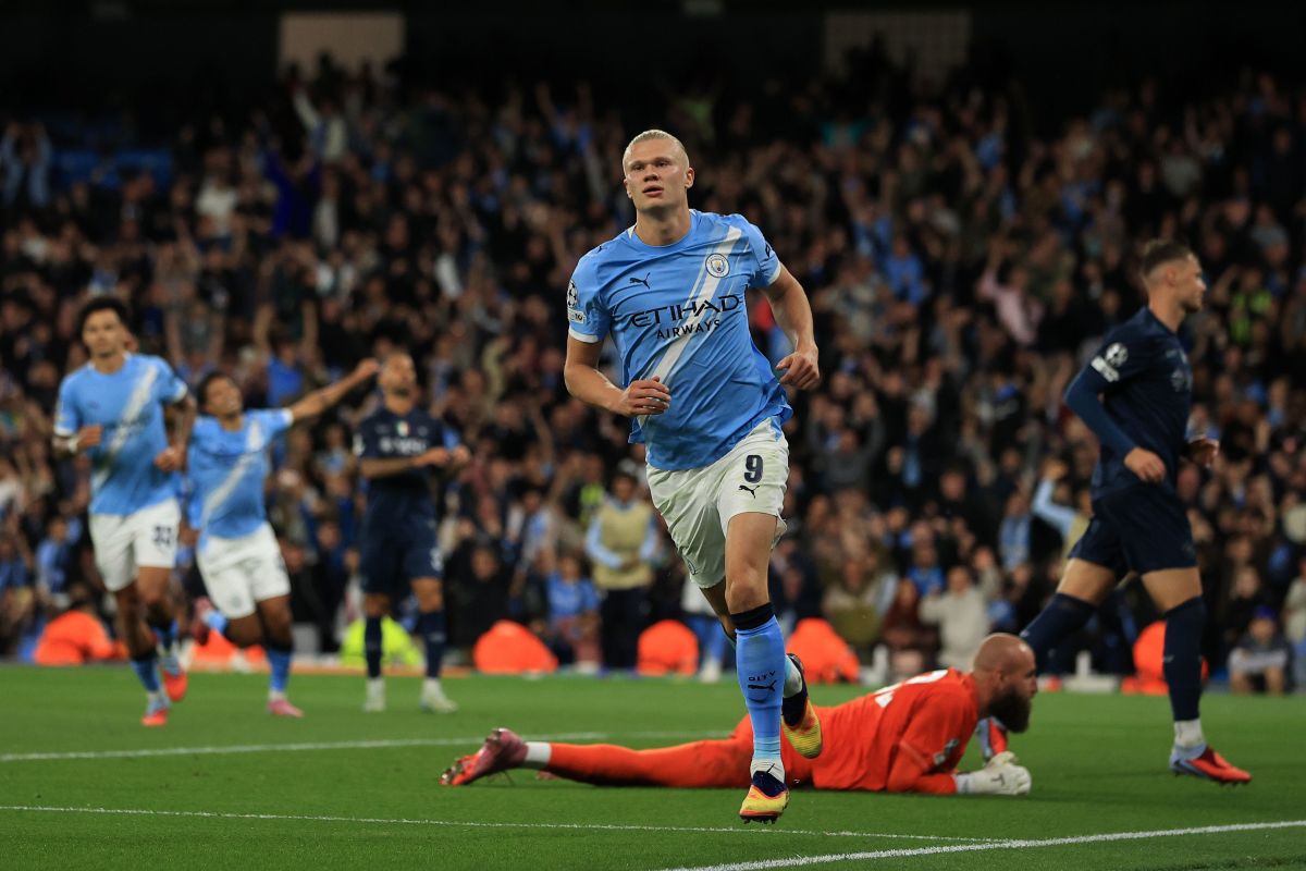 Il Napoli piegato da Haaland e Doku, 2-0 per il City Il Napoli piegato da Haaland e Doku, 2-0 per il City