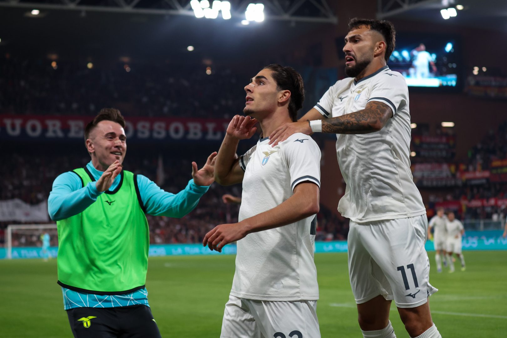 La Lazio torna a sorridere, Genoa al tappeto: 0-3 a Marassi La Lazio torna a sorridere, Genoa al tappeto: 0-3 a Marassi