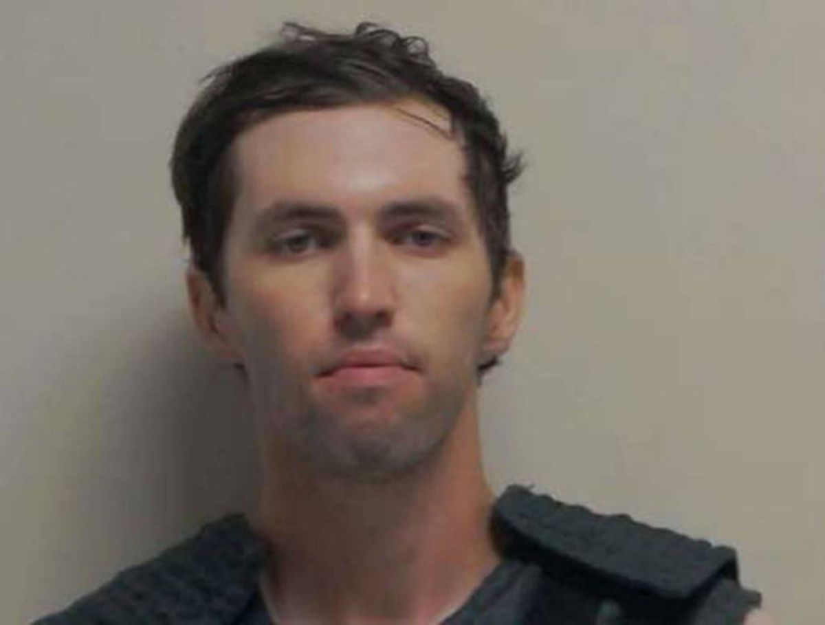 Arrestato il killer di Charlie Kirk, è il 22enne Tyler Robinson. Su un bossolo la scritta “Bella ciao”. Trump “Spero in pena di morte” Arrestato il killer di Charlie Kirk, è il 22enne Tyler Robinson. Su un bossolo la scritta “Bella ciao”. Trump “Spero in pena di morte”