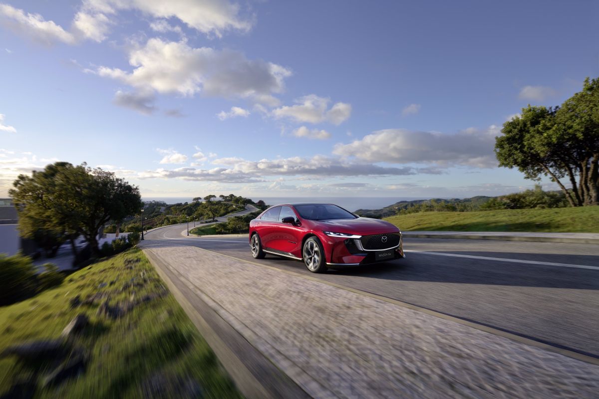 Nuova Mazda6e rende più accessibile ingresso alla mobilità elettrica