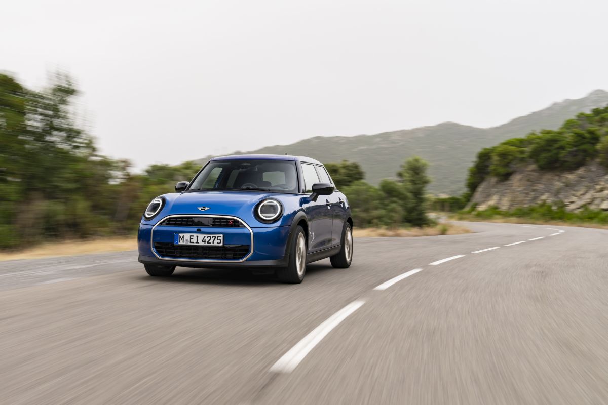 Mini e Paul Smith al Japan Mobility Show 2025 Mini e Paul Smith al Japan Mobility Show 2025