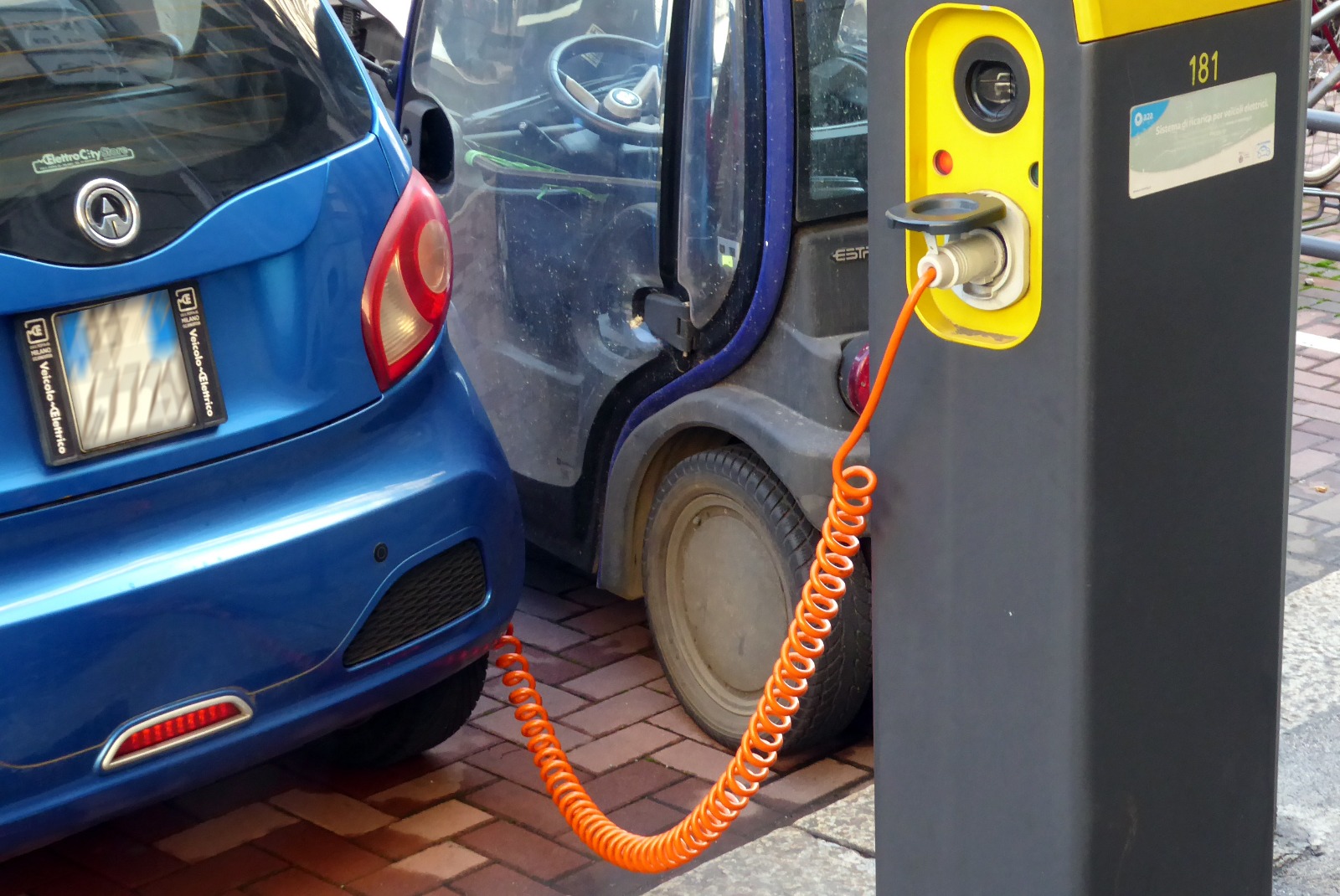 Veicoli elettrici, il Mase allarga la platea per richiedere l’incentivo Veicoli elettrici, il Mase allarga la platea per richiedere l’incentivo