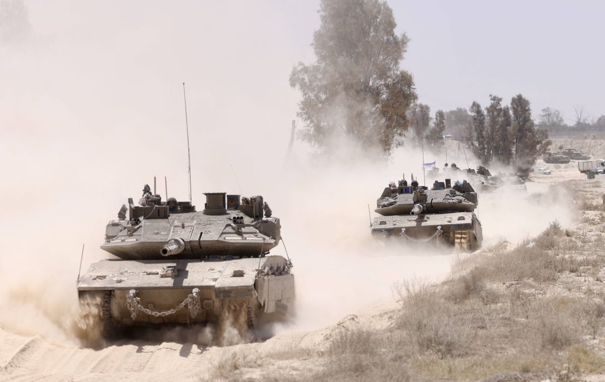 I miliziani di Hamas sparano contro l’Idf, Netanyahu ordina raid israeliani su Gaza. Vance “Piccole schermaglie sono possibili”