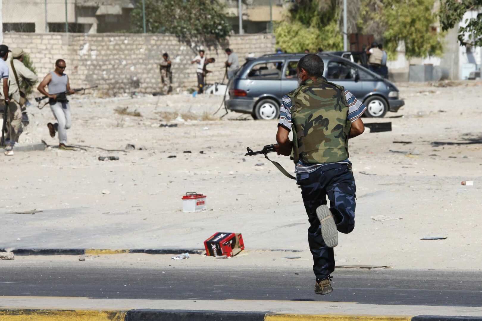 Libia, ordine di custodia cautelare per Almasri: è accusato di tortura sui detenuti. Fonti Governo: “Sapevamo delle accuse”