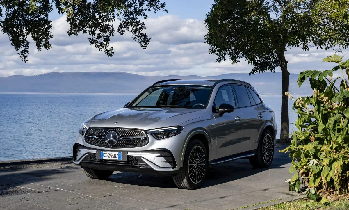 Mercedes-Benz GLC festeggia 100.000 unità vendute in Italia