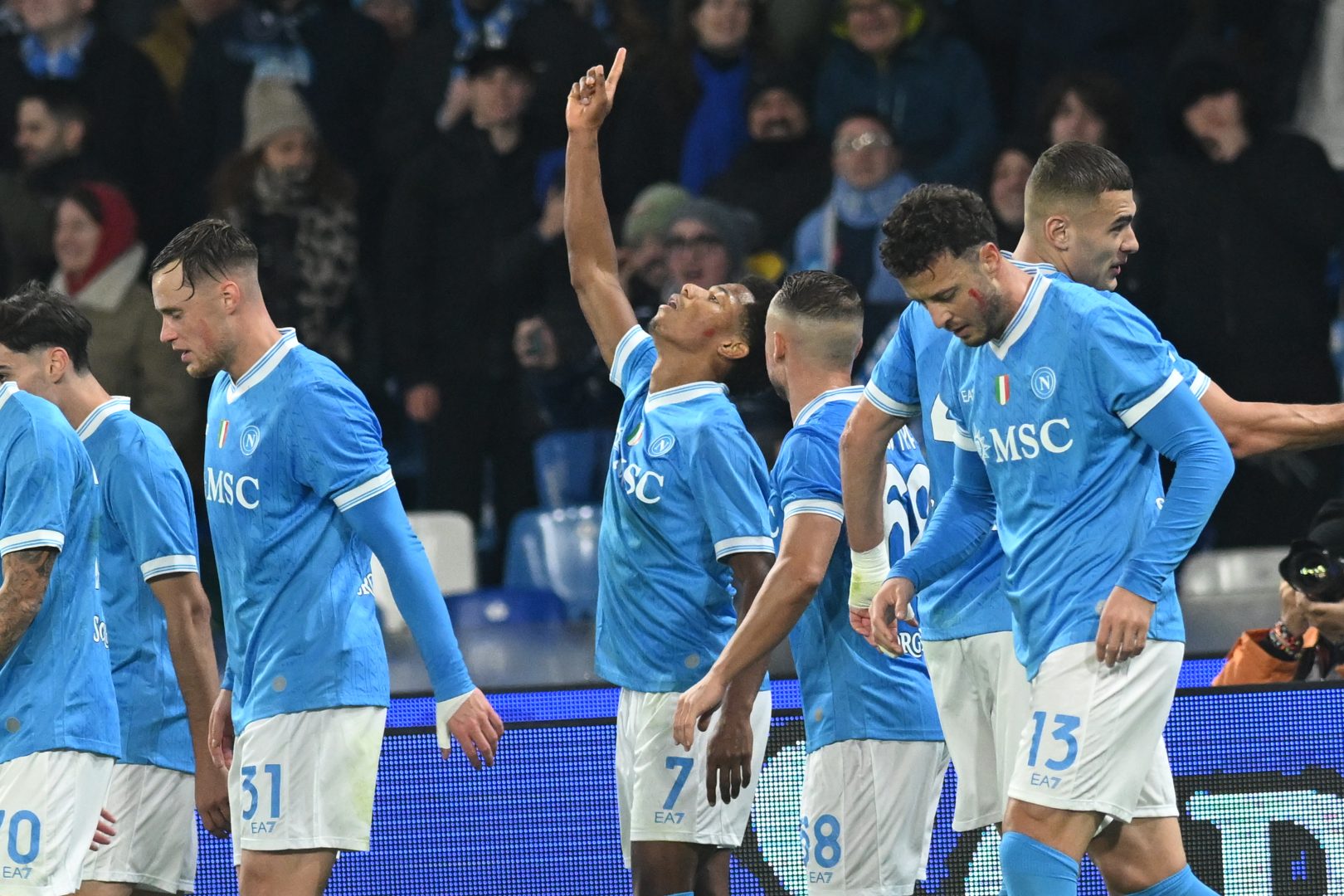 Neres e Lang trascinano il Napoli, Atalanta sconfitta 3-1: Conte torna a sorridere