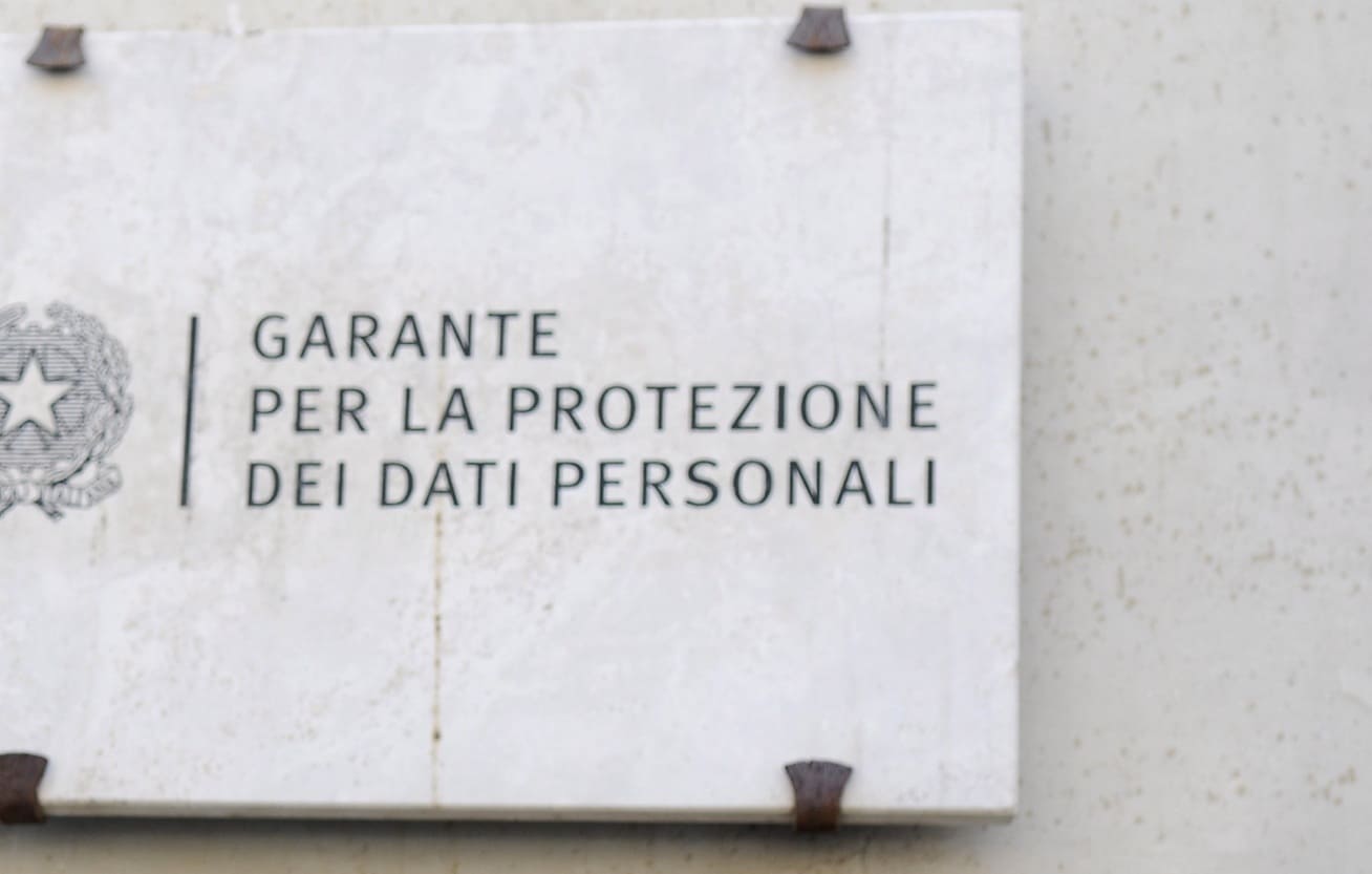 Garante della Privacy, si dimette il segretario generale Fanizza. Il Collegio “Estranei alla richiesta di controllo dei dati dei dipendenti”