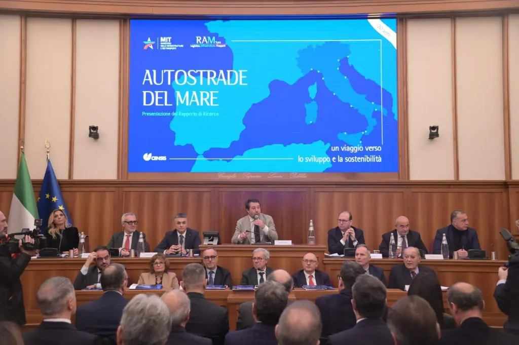 Venti anni di Autostrade del Mare, 52mila km di tratte e 18 porti italiani