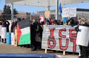 Minneapolis, uomo ucciso da agenti federali, governatore Walz “Trump ritiri ICE”