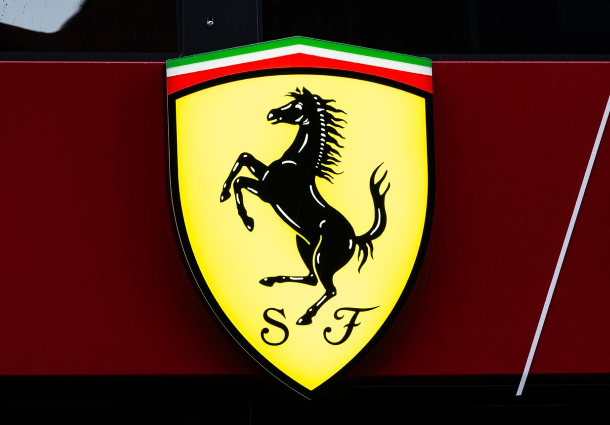 Nel 2025 per Ferrari ricavi in aumento del 7% a 7,1 miliardi