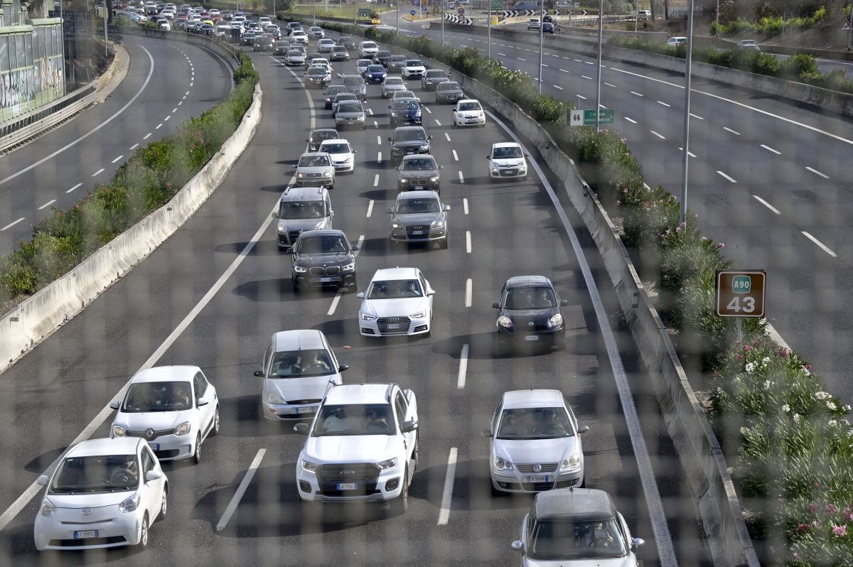 Il 2026 si apre con un segno meno per il mercato dell’auto usata