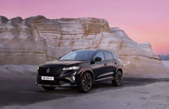 Renault Austral E-Tech series, una gamma esclusiva per l’Italia