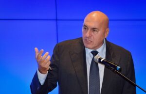 Crosetto “Mandare navi a Hormuz verrebbe interpretato come atto di guerra”