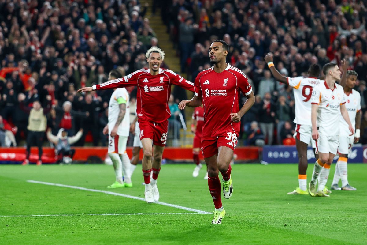 Il Liverpool travolge il Galatasaray 4-0 e vola ai quarti