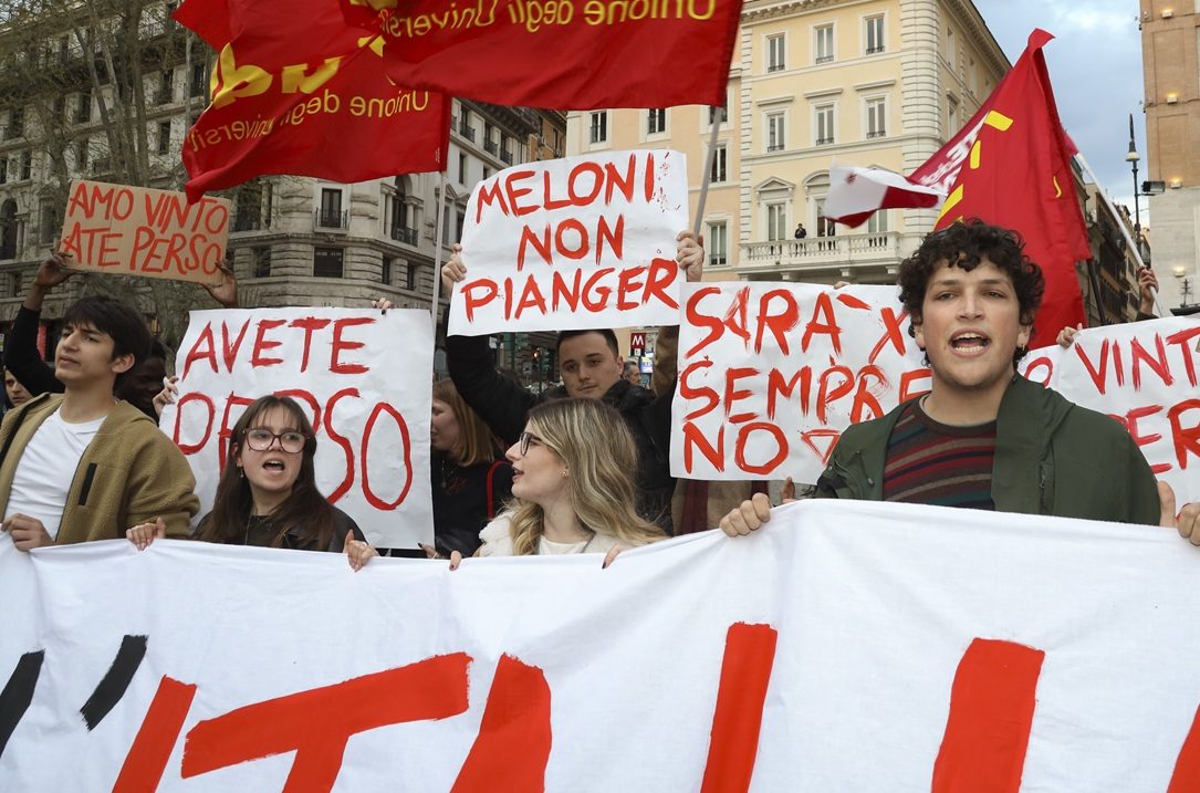 Referendum sulla giustizia, vince il No. L’affluenza sfiora il 59%. Meloni “Rispettiamo decisione italiani, occasione persa”. Schlein “Batteremo il centrodestra alle prossime elezioni politiche”