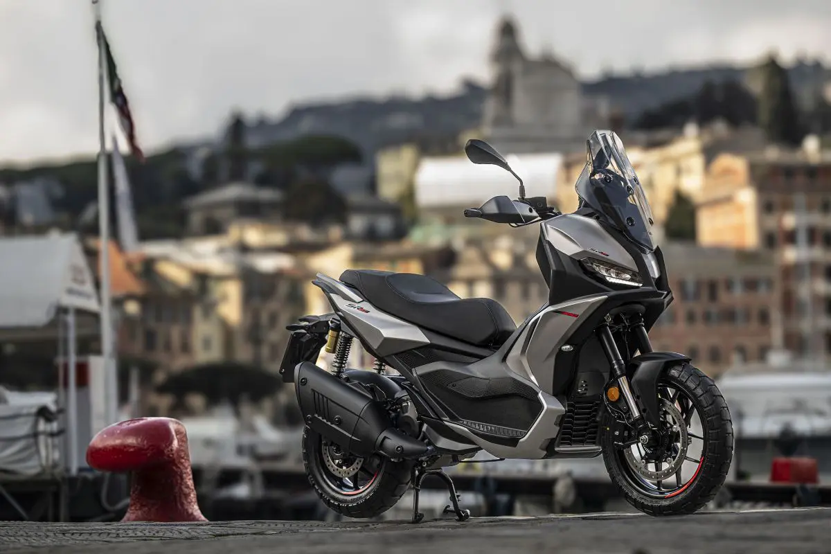 Piaggio apre le porte a tutte le novità moto e scooter 2026